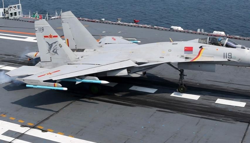 南京航空航天大學(xué) 艦載機(jī)著艦縱向飛行控制律設(shè)計(jì)