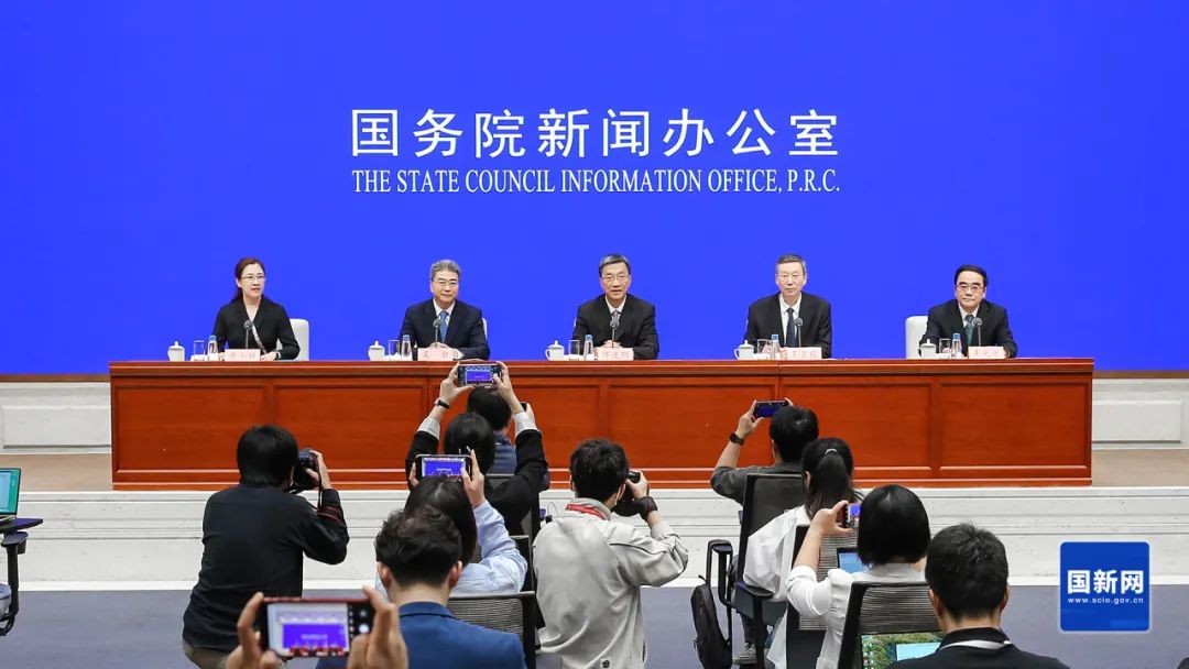 高校專業(yè)“大洗牌” ！ 教育部：動態(tài)調(diào)整本科專業(yè)，以人工智能賦能新興專業(yè)建設(shè)