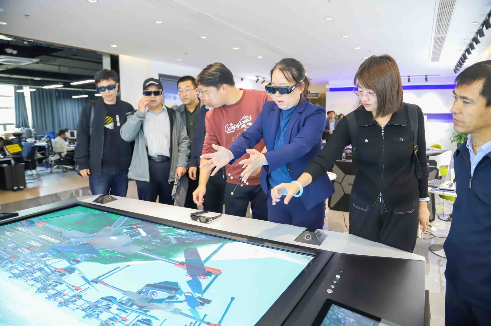 太原理工大學黨外代表人士一行赴恒點參訪交流   