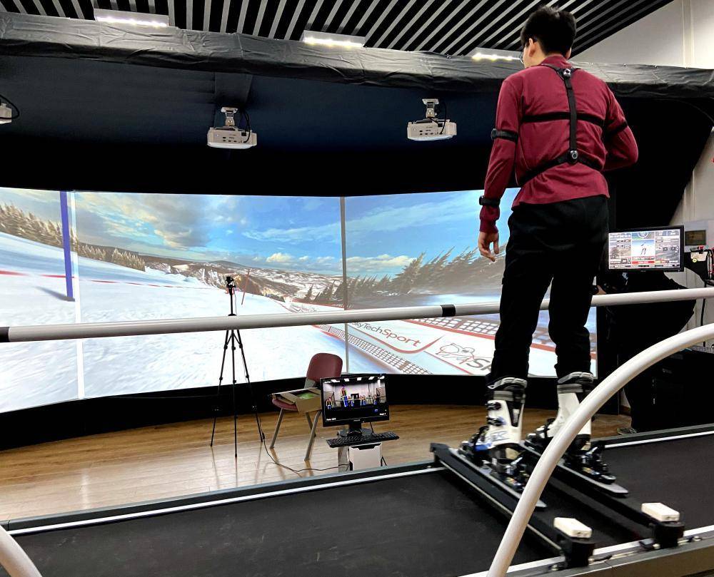 虛擬仿真為學(xué)生創(chuàng)造身臨其境的運(yùn)動(dòng)環(huán)境