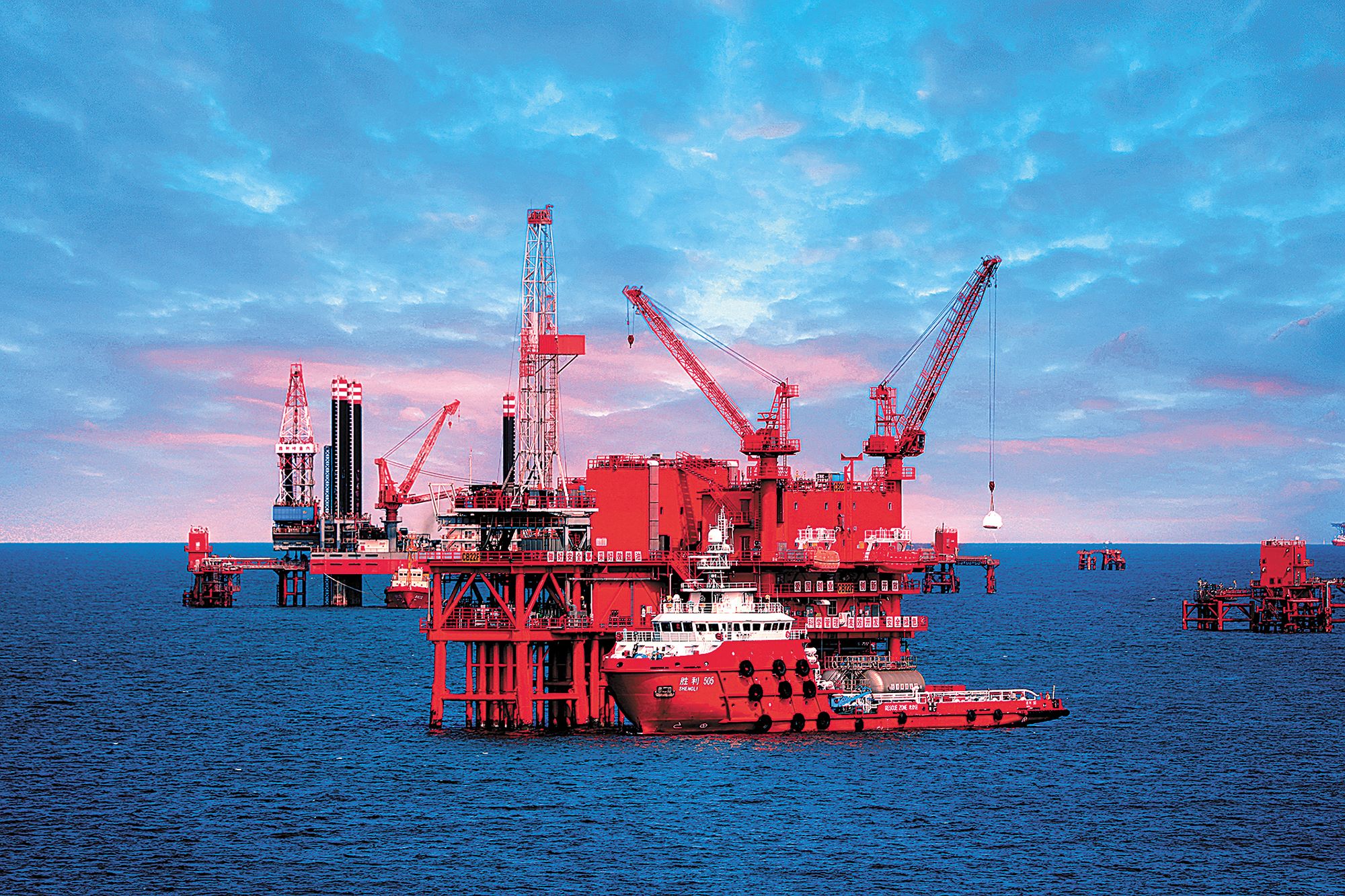 建設(shè)海洋強(qiáng)國(guó)，需要依靠科技創(chuàng)新來引領(lǐng)發(fā)展